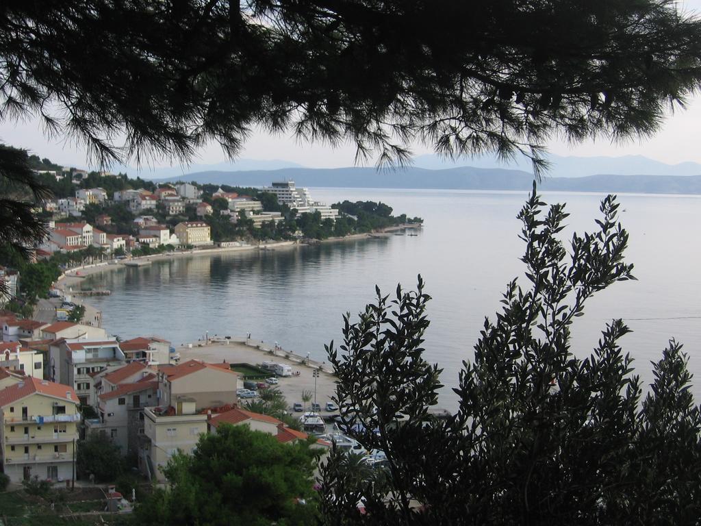 Apartments Pero Podgora Bagian luar foto