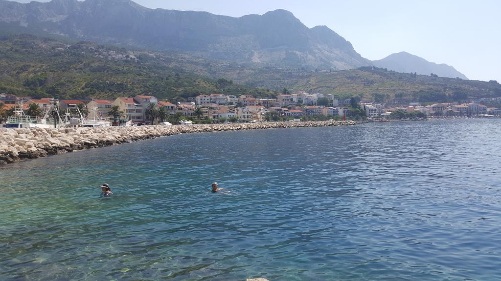 Apartments Pero Podgora Bagian luar foto